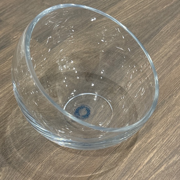 New Handcrafted Glassware Bowl for display storage fruits, snacks, fishes,… - Picture 5 of 6